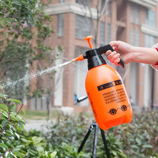 2L Garden Pressure Sprayer product view 04